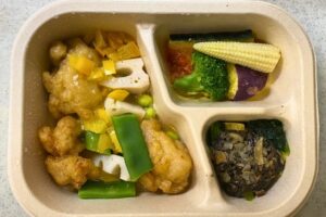 グリーンスプーンのデリ弁当レモン香るさっぱり塩からあげ